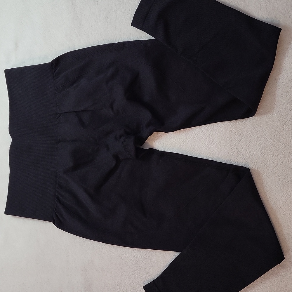 NWT Halara SoCinched High Waisted Butt Lifting 7/8 Leggings Mesh Sides Size L